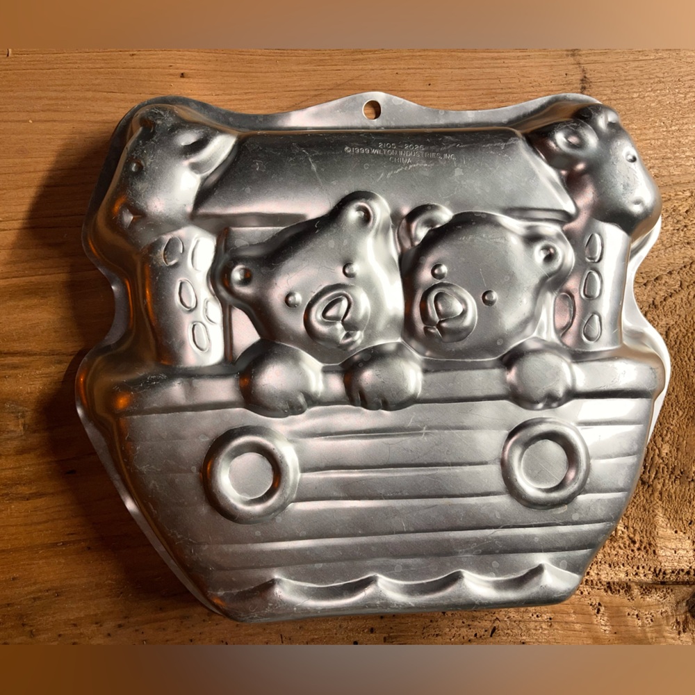 Noah’s Ark Wilton Cake Pan -1999